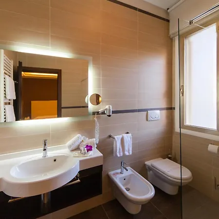 Terme Olympia 4* מונטגרוטו טרמה